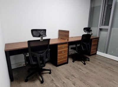 Puestos de trabajo duo.jpeg 2